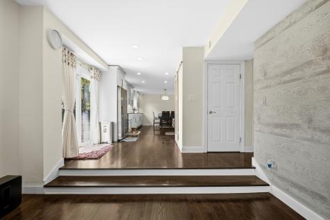 459 Sussex Court Buffalo Grove IL 60089
