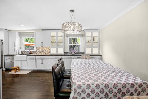 459 Sussex Court Buffalo Grove IL 60089