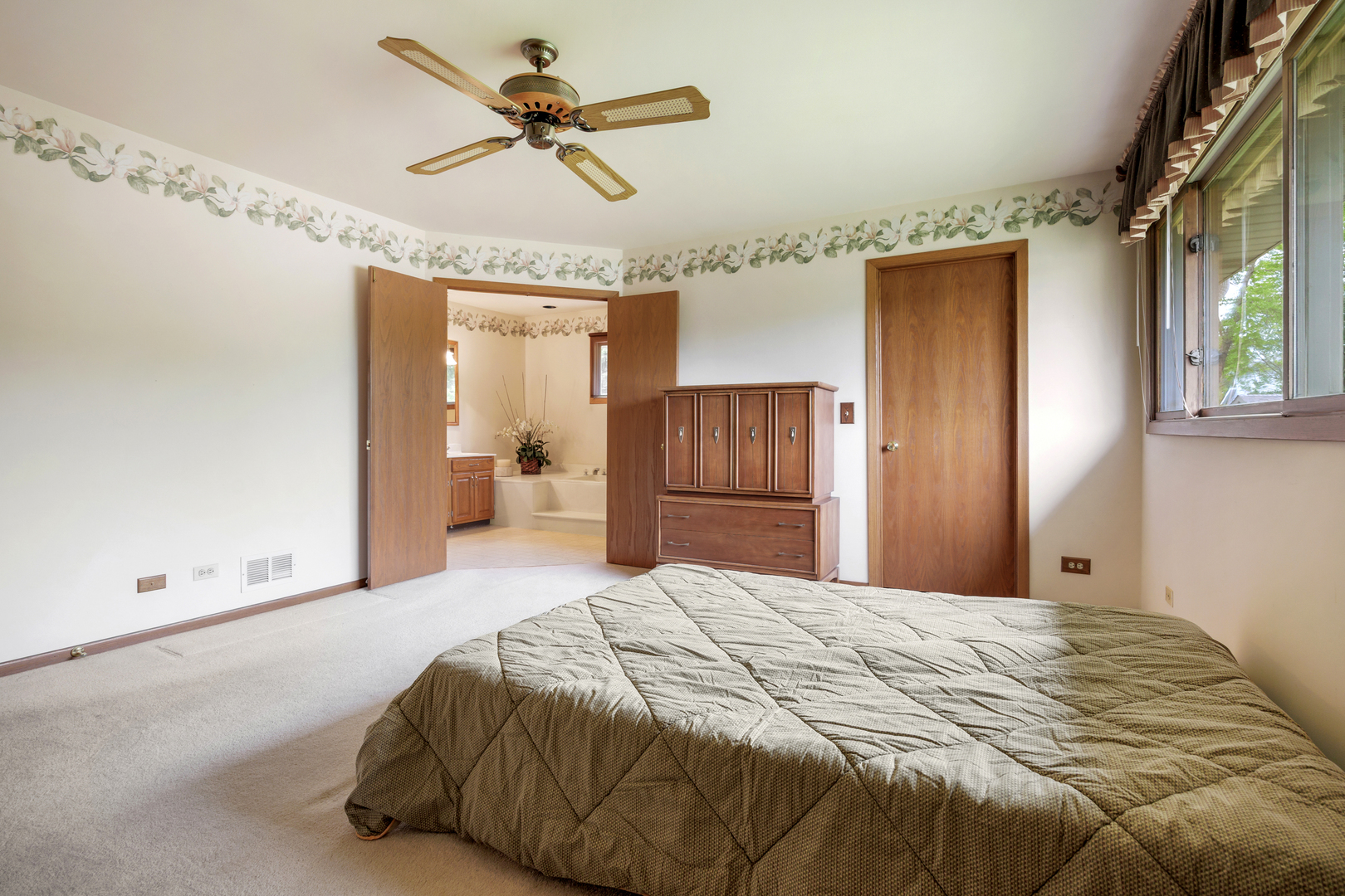 1281 Tracie Drive Lake Zurich IL 60047