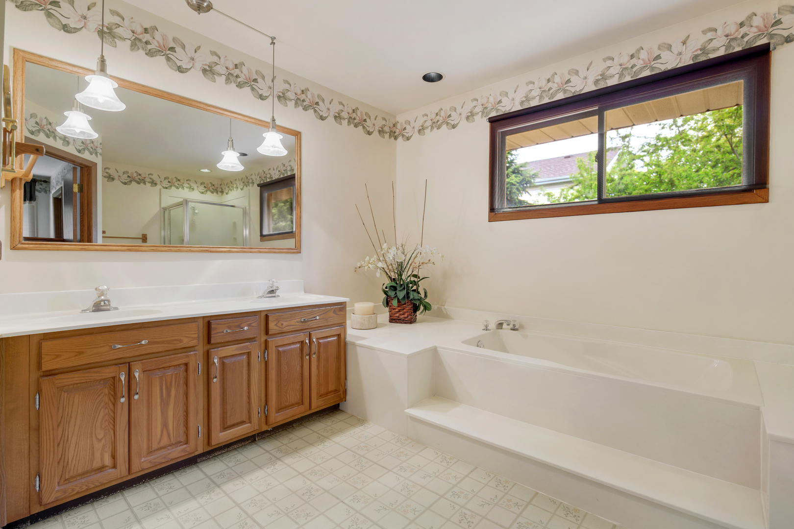 1281 Tracie Drive Lake Zurich IL 60047