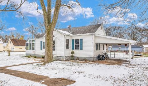 665 South Macon Street Bement IL 61813