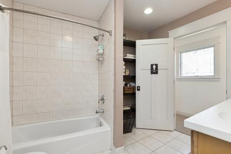 1605 187TH Street Homewood IL 60430