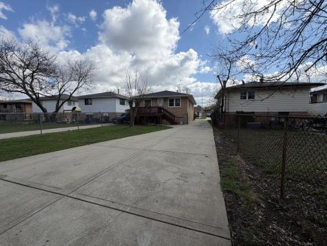 18052 Soleri Drive Country Club Hills IL 60478