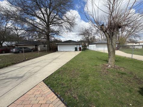 18052 Soleri Drive Country Club Hills IL 60478