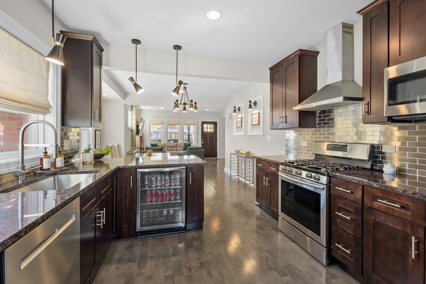 10459 South Troy Street Chicago IL 60655