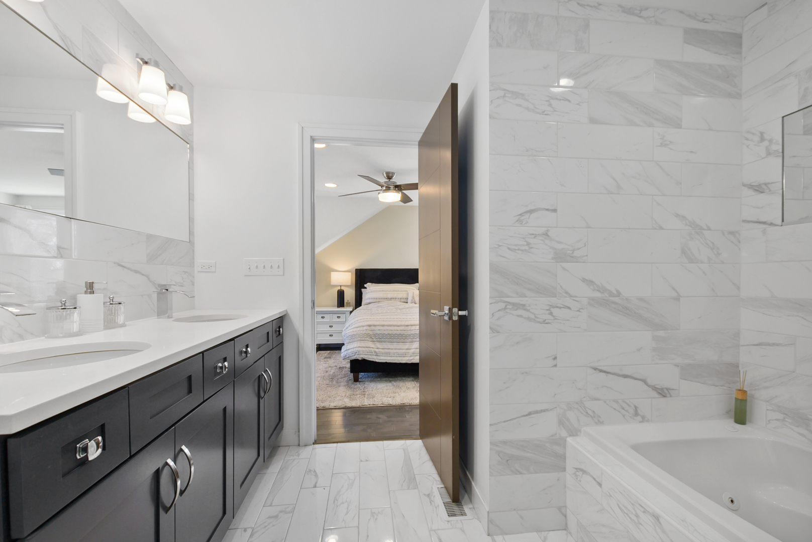 10459 South Troy Street Chicago IL 60655