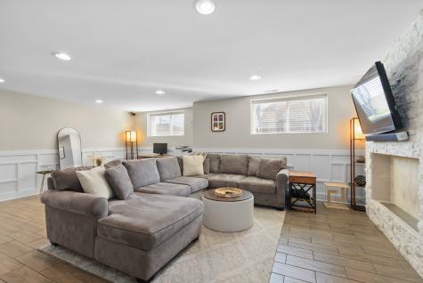 10459 South Troy Street Chicago IL 60655