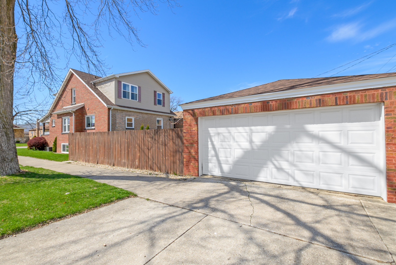 10459 South Troy Street Chicago IL 60655