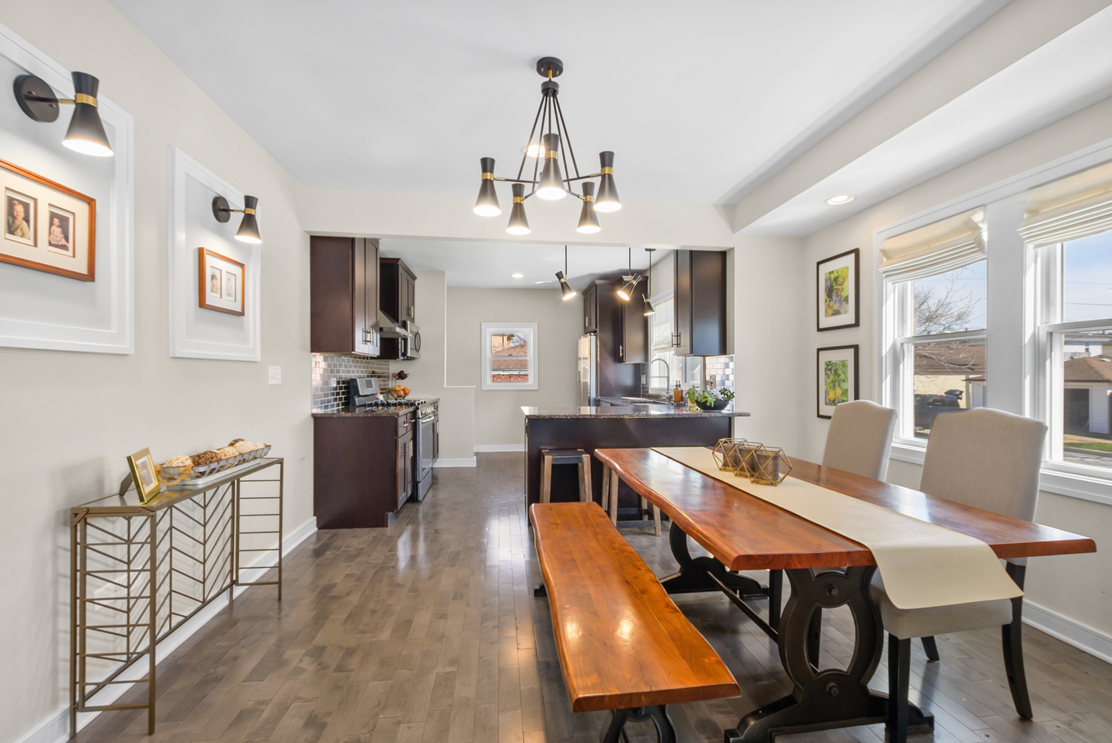 10459 South Troy Street Chicago IL 60655