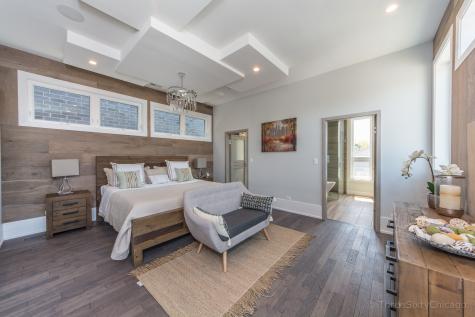 2125 West Erie Street Chicago IL 60612
