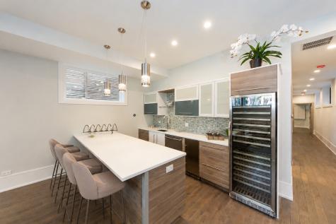 2125 West Erie Street Chicago IL 60612