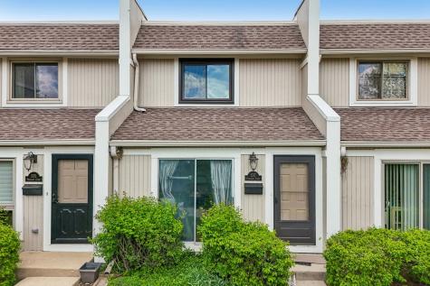 537 Pheasant Court Grayslake IL 60030
