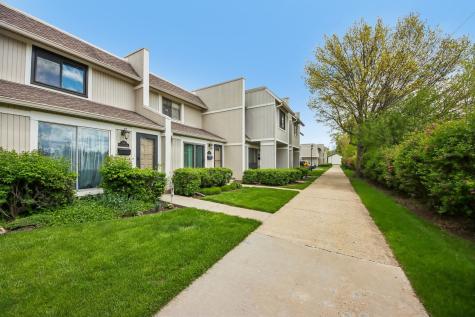537 Pheasant Court Grayslake IL 60030