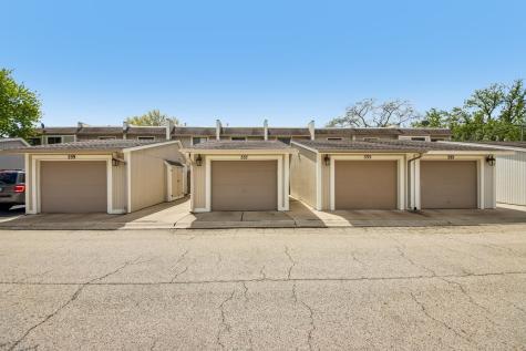 537 Pheasant Court Grayslake IL 60030