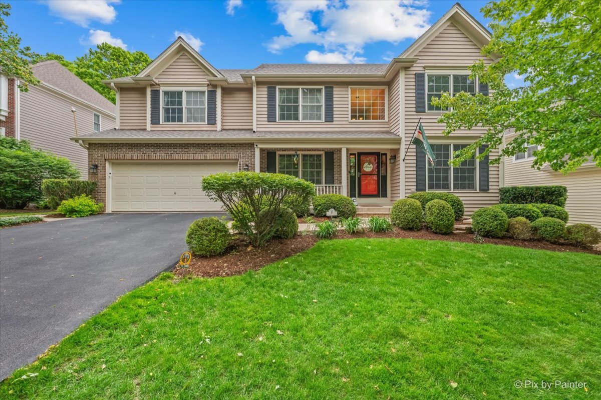 1702 King Richard Circle St. Charles IL 60174