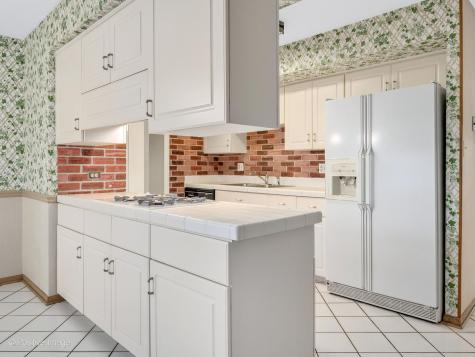 1903 Cheshire Lane Wheaton IL 60189