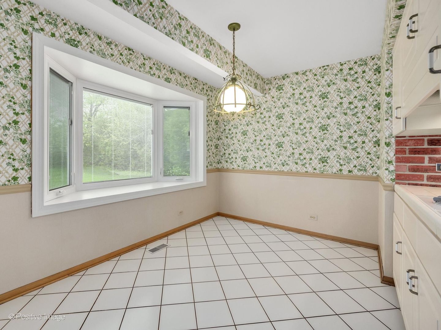 1903 Cheshire Lane Wheaton IL 60189