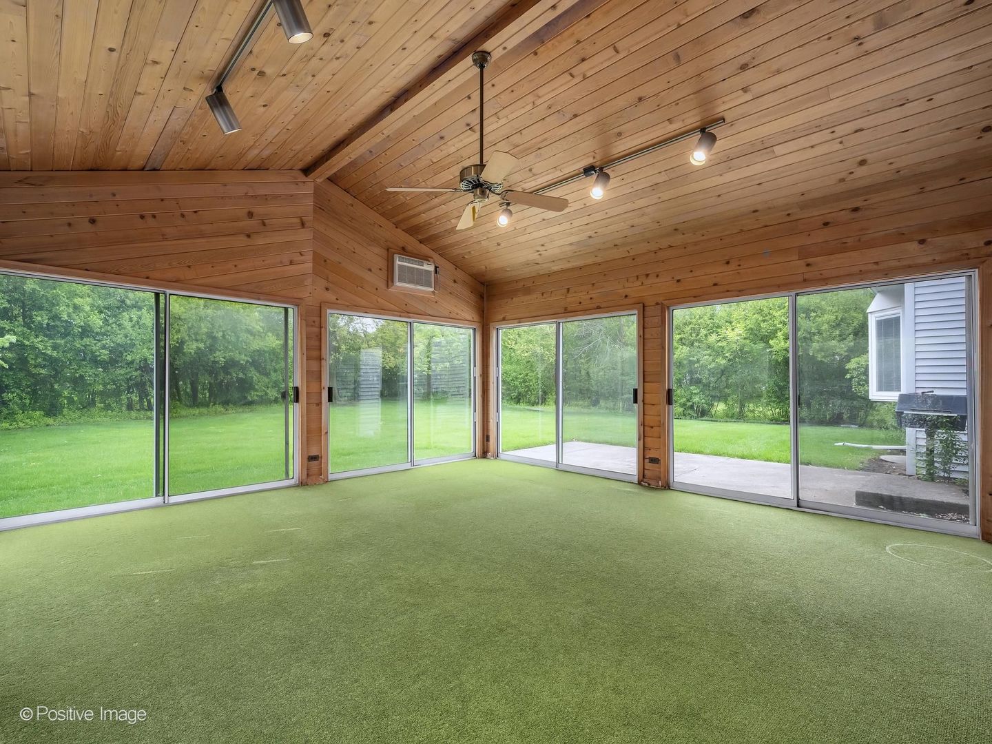 1903 Cheshire Lane Wheaton IL 60189