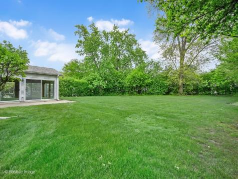 1903 Cheshire Lane Wheaton IL 60189