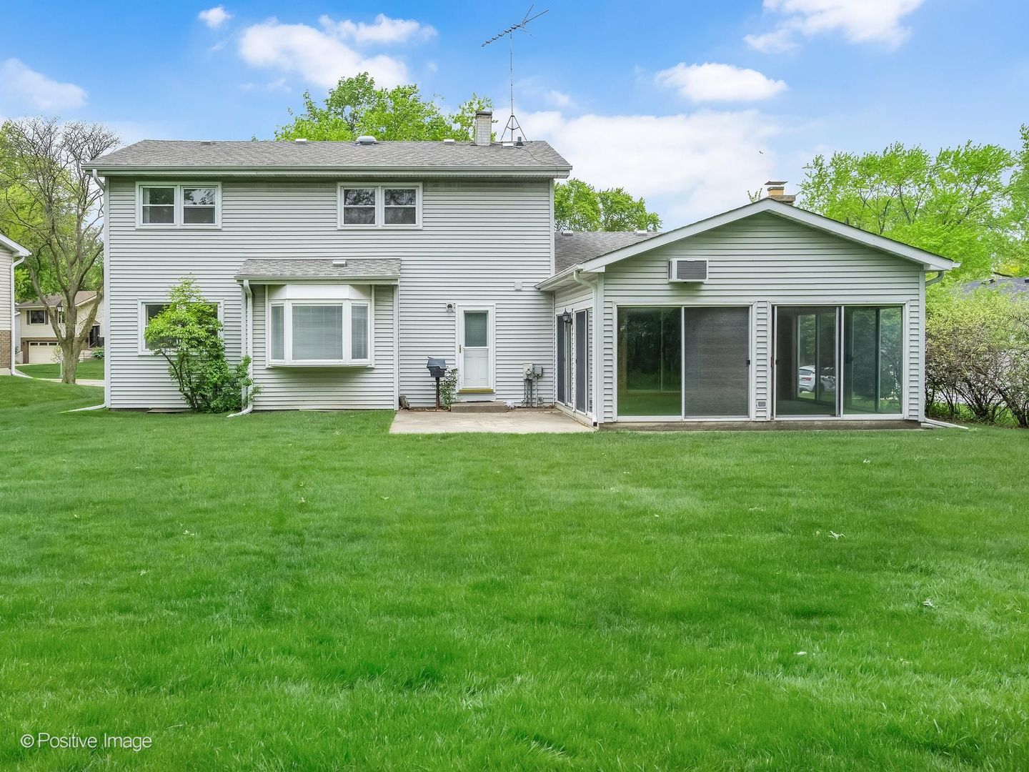 1903 Cheshire Lane Wheaton IL 60189