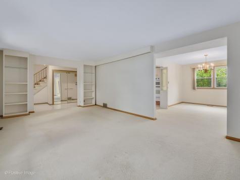1903 Cheshire Lane Wheaton IL 60189