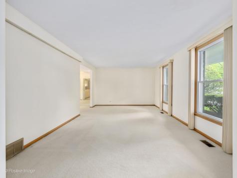 1903 Cheshire Lane Wheaton IL 60189