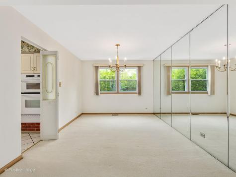 1903 Cheshire Lane Wheaton IL 60189