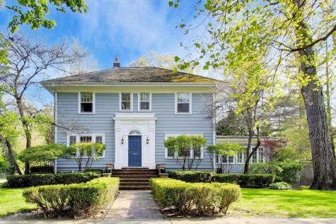 625 East Center Avenue Lake Bluff IL 60044