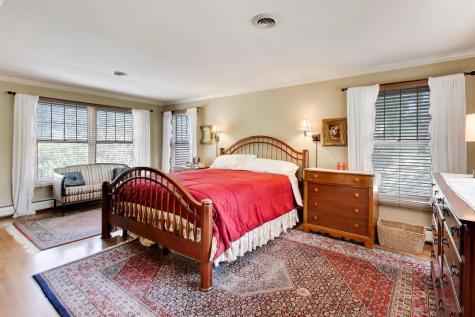 625 East Center Avenue Lake Bluff IL 60044