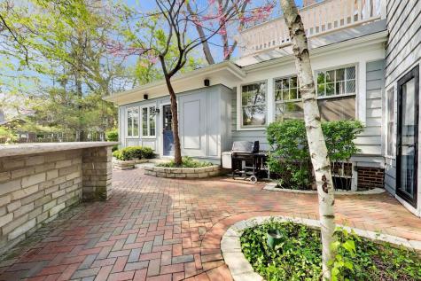 625 East Center Avenue Lake Bluff IL 60044