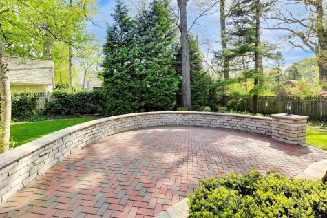 625 East Center Avenue Lake Bluff IL 60044