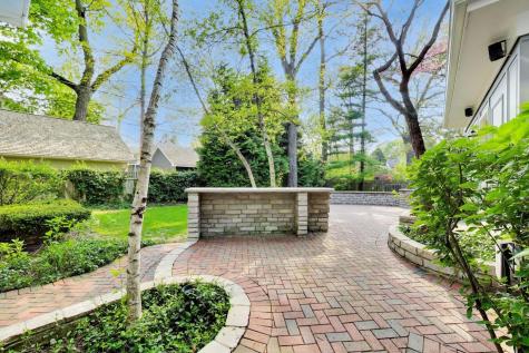 625 East Center Avenue Lake Bluff IL 60044