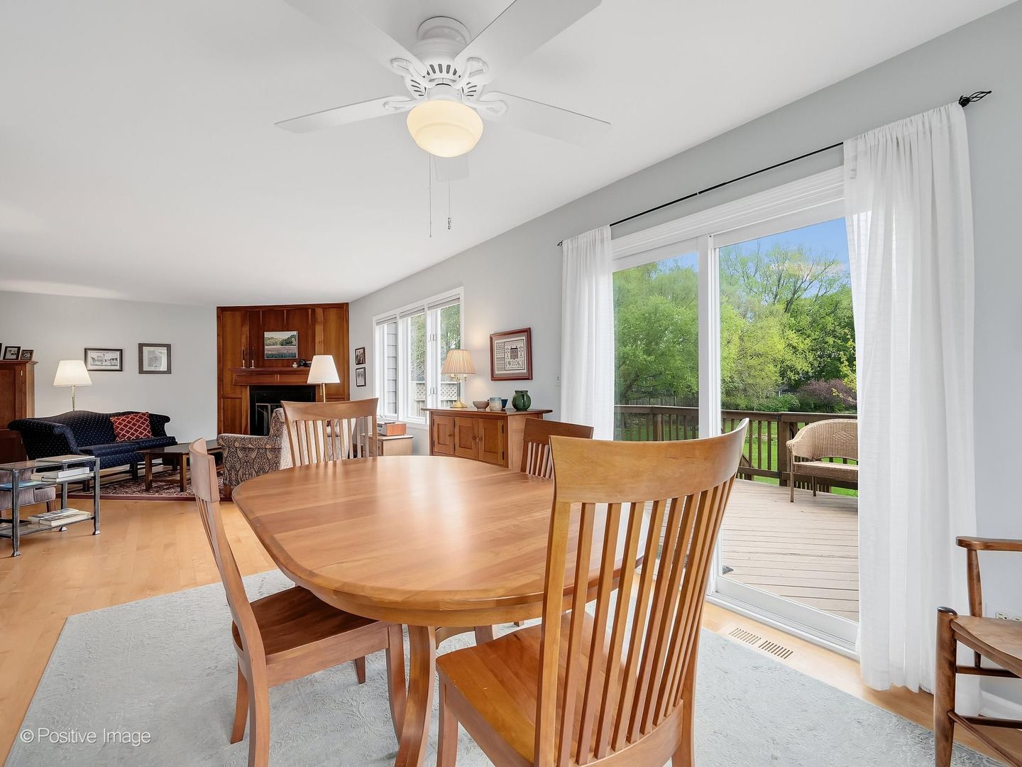 517 Renn Court Wheaton IL 60187