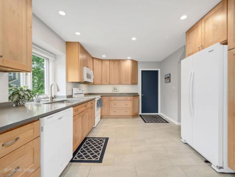 517 Renn Court Wheaton IL 60187