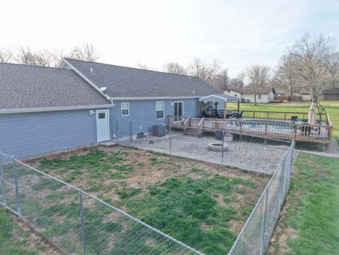 513 North 10th Street Benton IL 62812