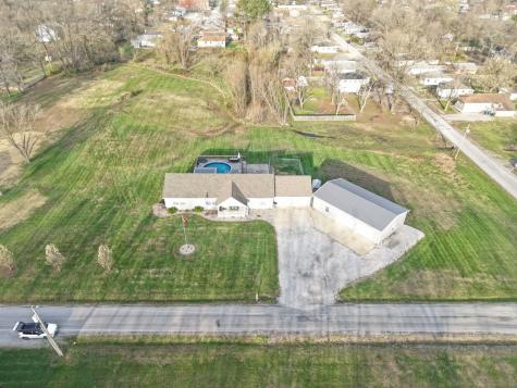 513 North 10th Street Benton IL 62812