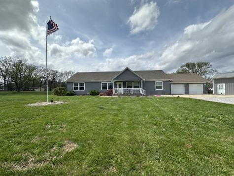 513 North 10th Street Benton IL 62812