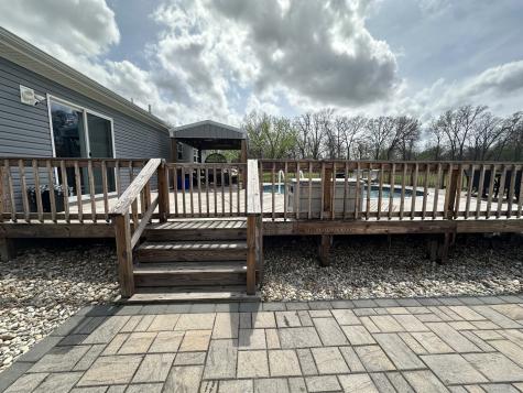513 North 10th Street Benton IL 62812