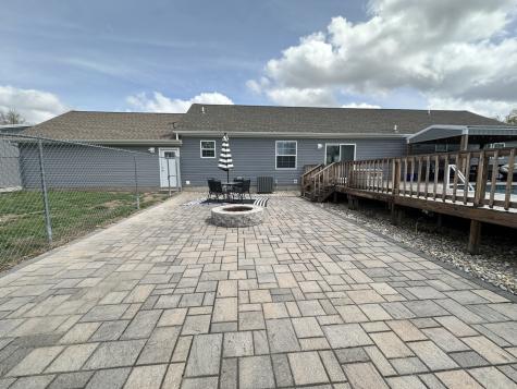 513 North 10th Street Benton IL 62812