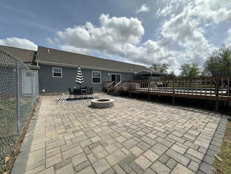 513 North 10th Street Benton IL 62812