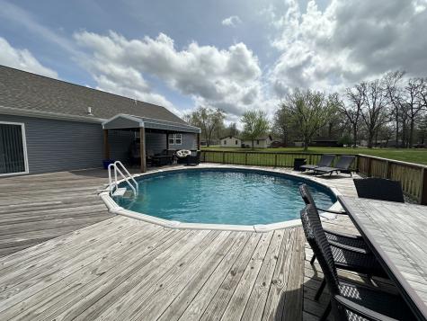 513 North 10th Street Benton IL 62812