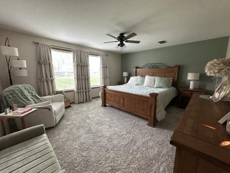 513 North 10th Street Benton IL 62812