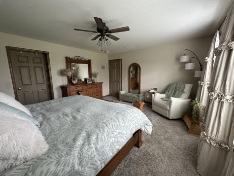 513 North 10th Street Benton IL 62812
