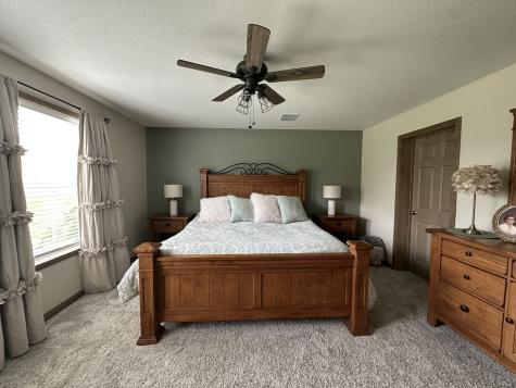 513 North 10th Street Benton IL 62812