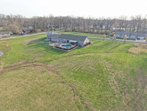 513 North 10th Street Benton IL 62812