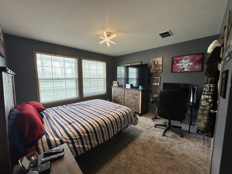 513 North 10th Street Benton IL 62812
