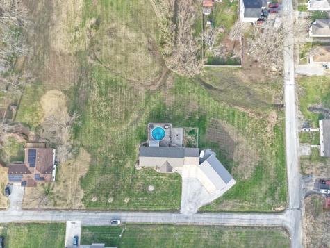 513 North 10th Street Benton IL 62812