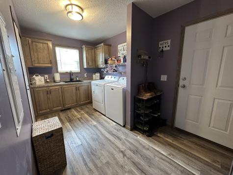 513 North 10th Street Benton IL 62812