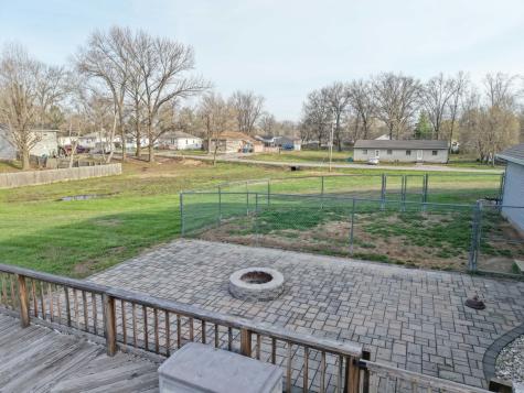 513 North 10th Street Benton IL 62812