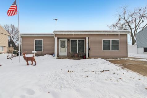 327 Hickory Avenue Romeoville IL 60446